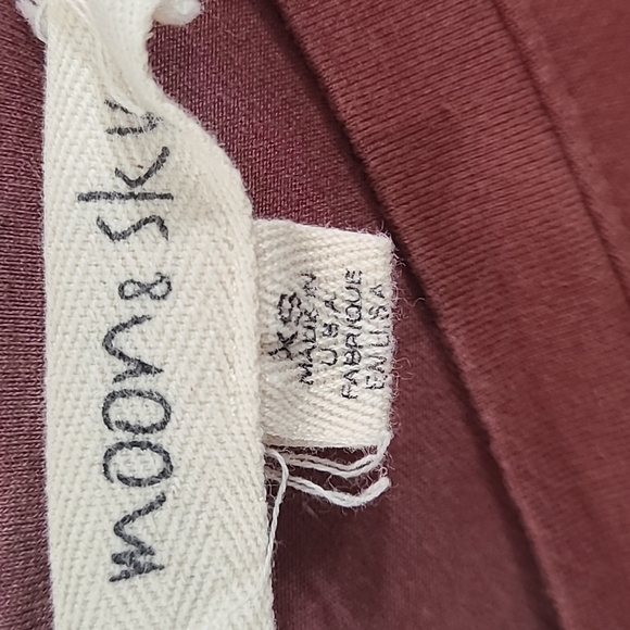 Top - Picture 2 of 4